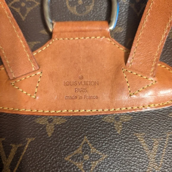 LV Monogram backpack - SP0012 - Has Alot Of Life Left!! - Picture 15 of 16
